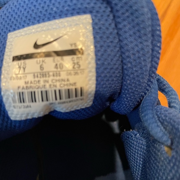 Nike KD Trey 5 V boys shoes size 7 blue yellow - Picture 5 of 5